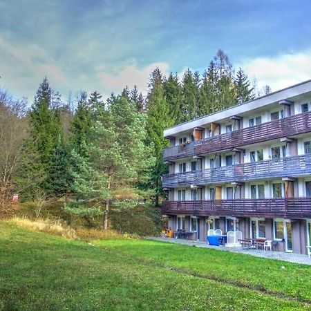 Apartman Na Kraji Lesa Všemina Exteriér fotografie